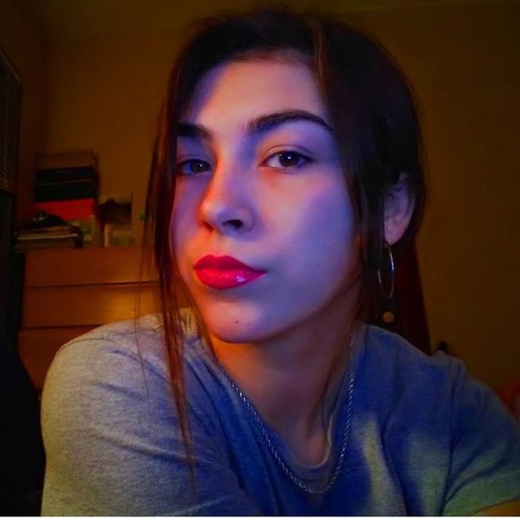 Meet your Posher, Evie - Picture 1 of 1